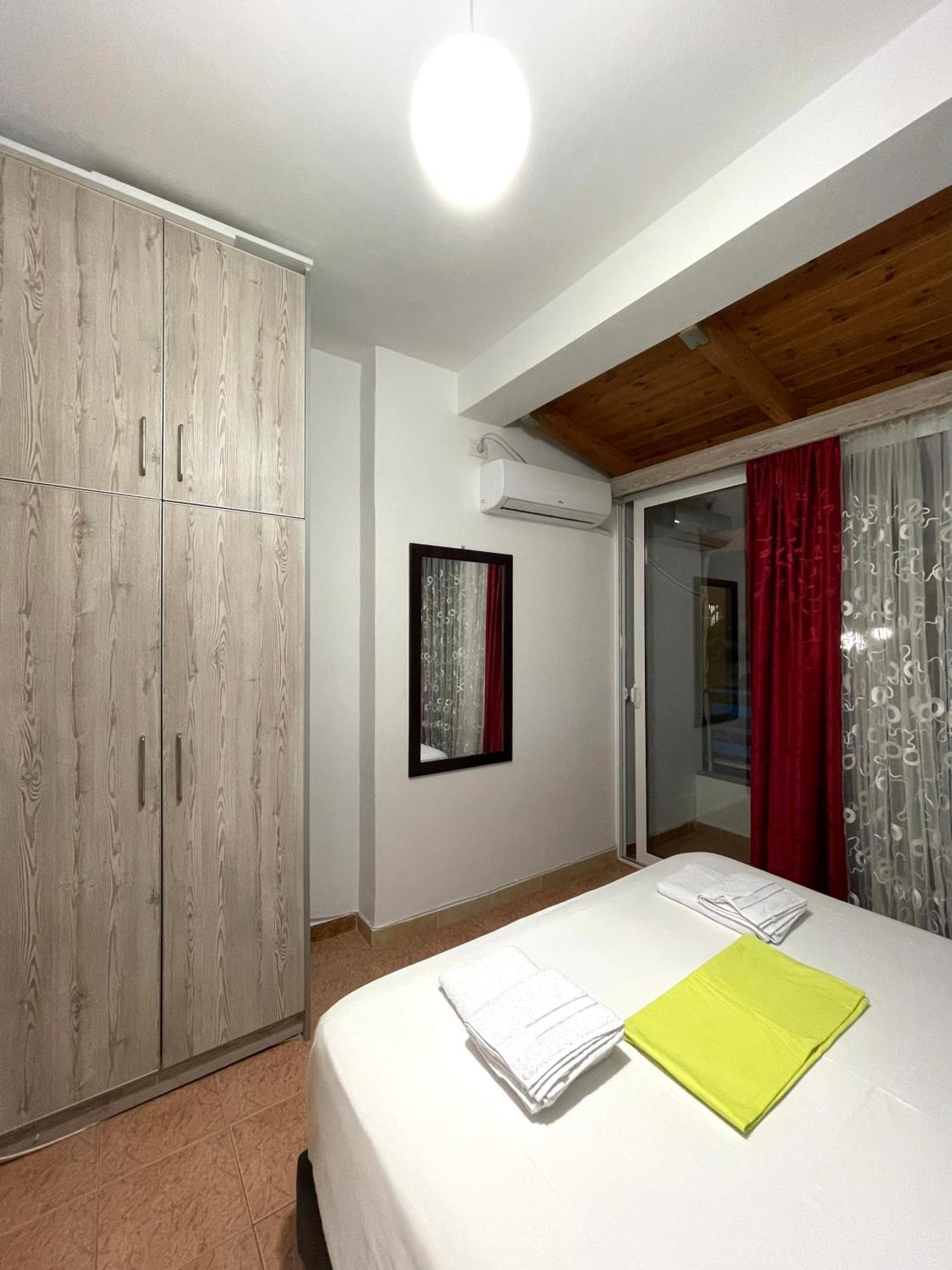 Apartments Monika Saranda Kültér fotó