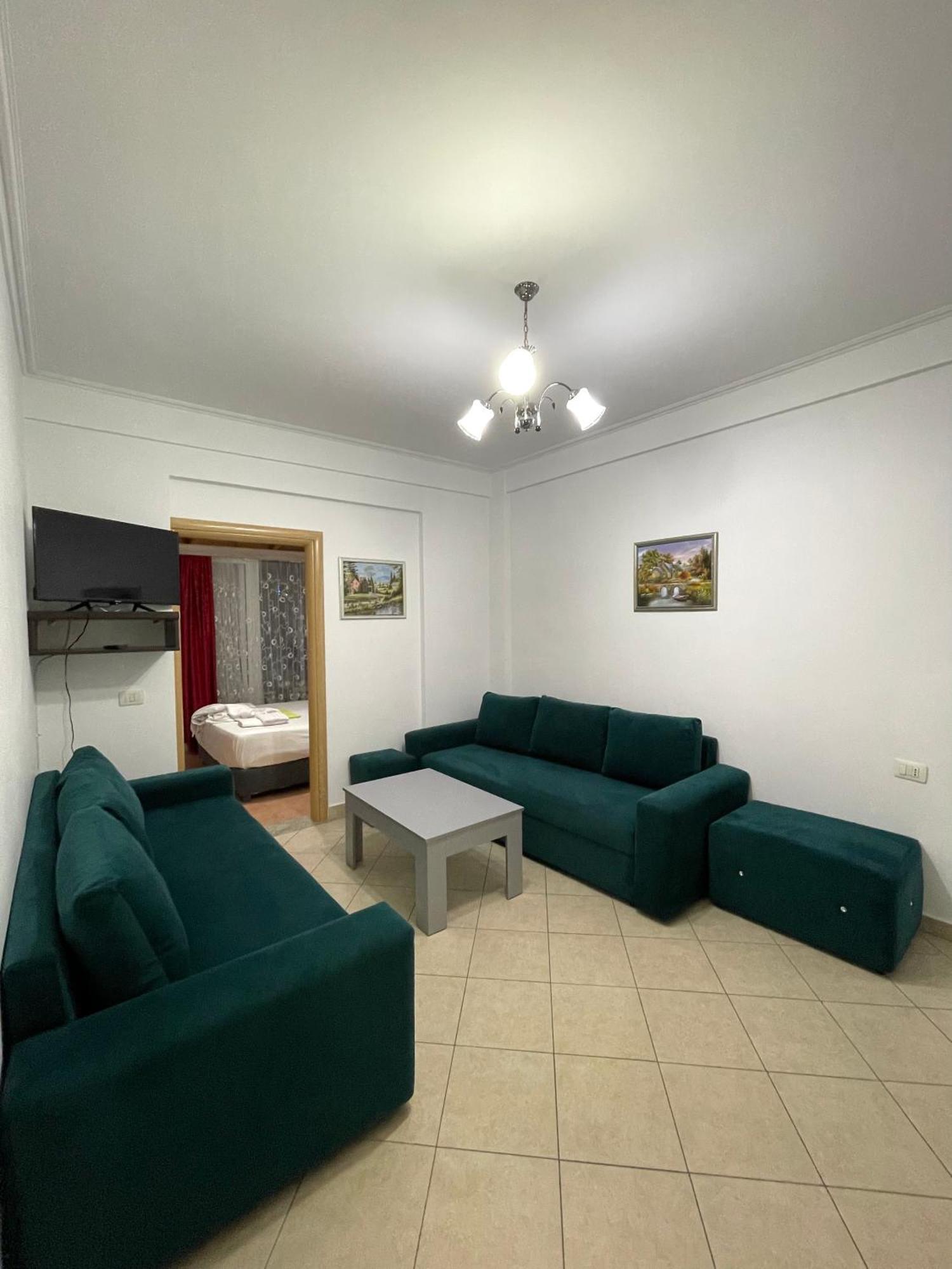 Apartments Monika Saranda Kültér fotó